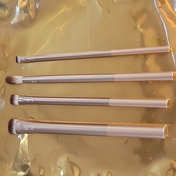 RT Makeup Brush Set of 9 - Picture 4 of 4